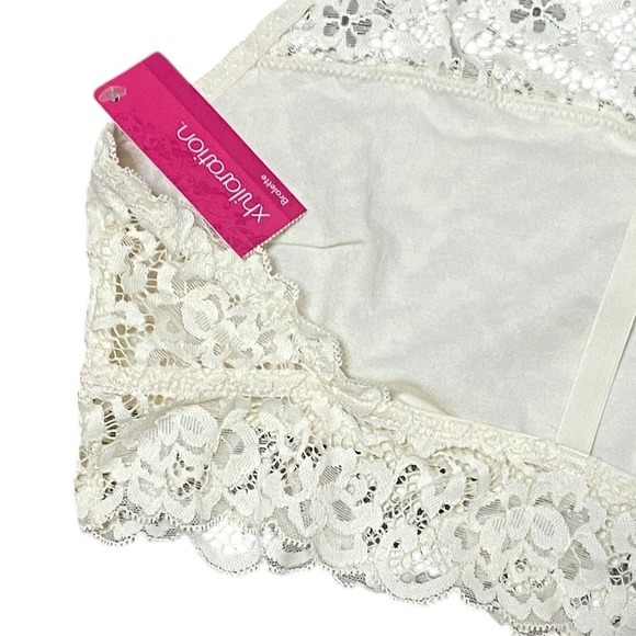 Xhilaration NWT Lace Bralette Ivory High Neck‎ Romantic Boho Wireless Size Large - Picture 5 of 6